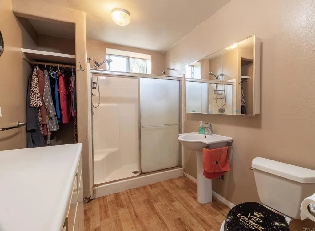 https://cdn.realtyfeed.com/cdn/127/306551467/09675b5cbe792e4bc46ea22abbdf3d84.webp