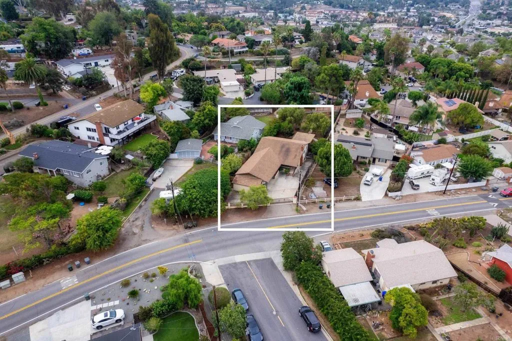 https://cdn.realtyfeed.com/cdn/127/306551467/72bd4f9b10662edb2d22f7cdaa20e129.webp