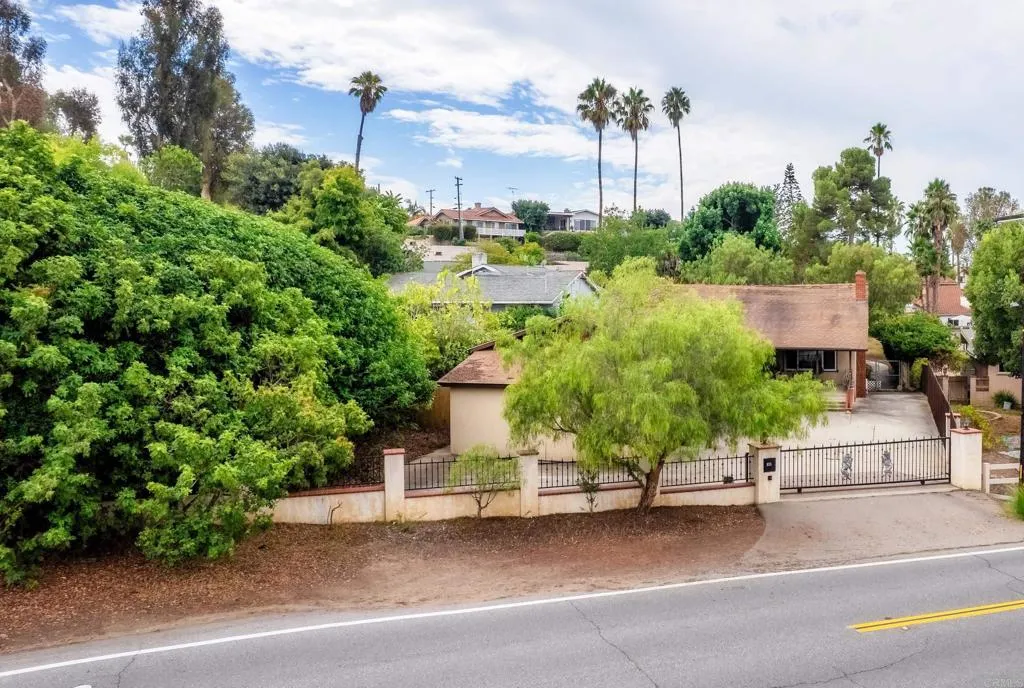 https://cdn.realtyfeed.com/cdn/127/306551467/7a73421b6f1bba8ce054f1b9a123e50e.webp