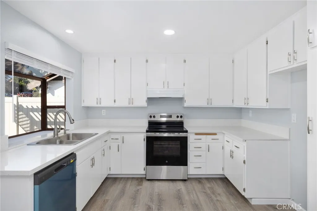 https://cdn.realtyfeed.com/cdn/127/306551519/9211461a35606f37a109179b00dd13fb.webp