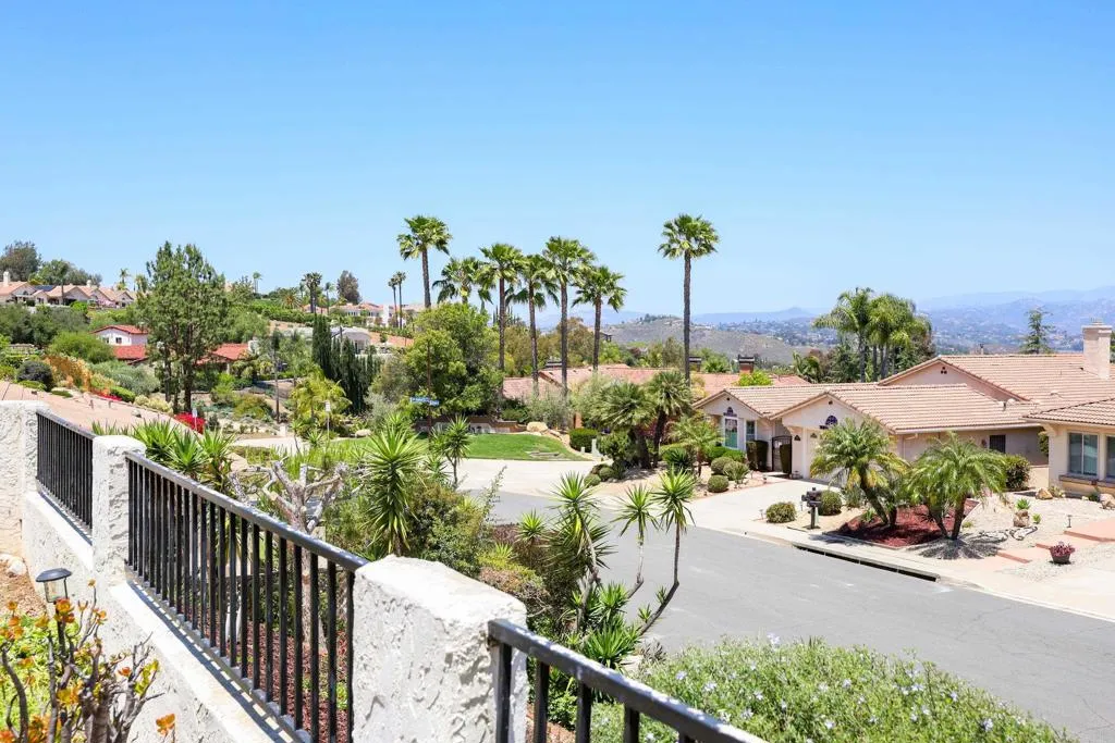 https://cdn.realtyfeed.com/cdn/127/306551523/52a9f8ddc886a852f451f39784b44c56.webp