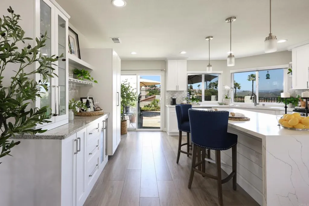 https://cdn.realtyfeed.com/cdn/127/306551523/bf2e27ca636a6fc0714ebc0d683c733d.webp