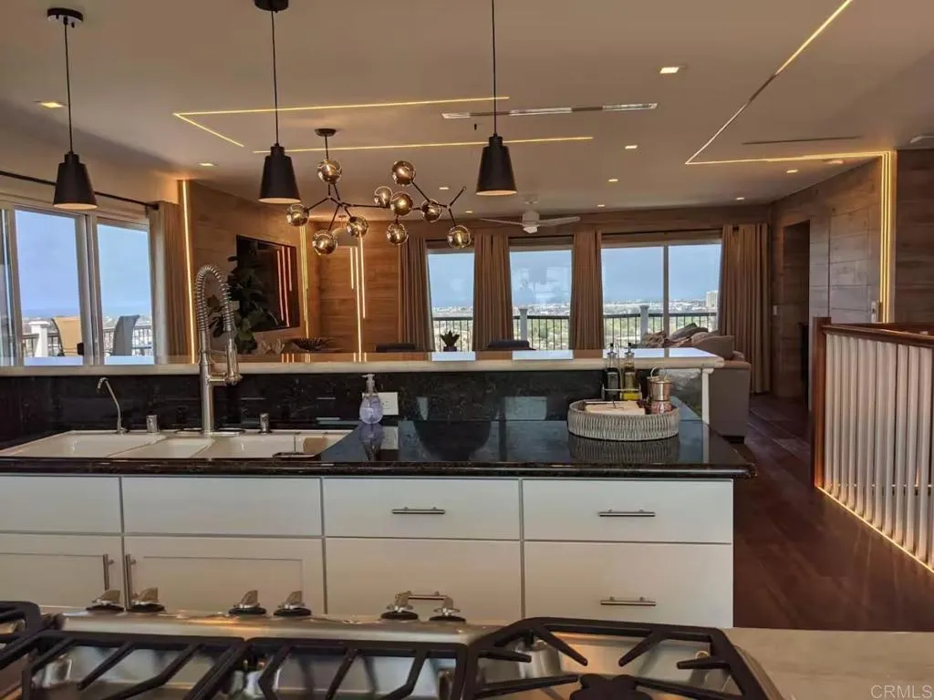 https://cdn.realtyfeed.com/cdn/127/306551593/486920e4152f19eba613bec172f44b9b.webp