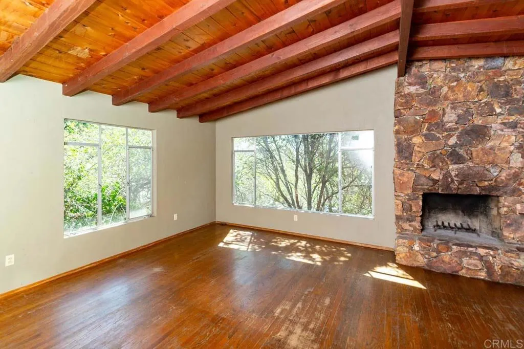 https://cdn.realtyfeed.com/cdn/127/306551594/80c02c5155b2028c67d0f2e90f165bb3.webp