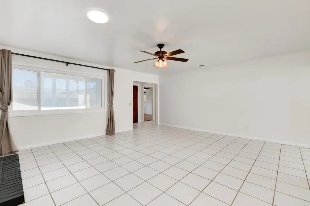 https://cdn.realtyfeed.com/cdn/127/306551610/6167fda03daf43c31546f9af5c05ca48.webp