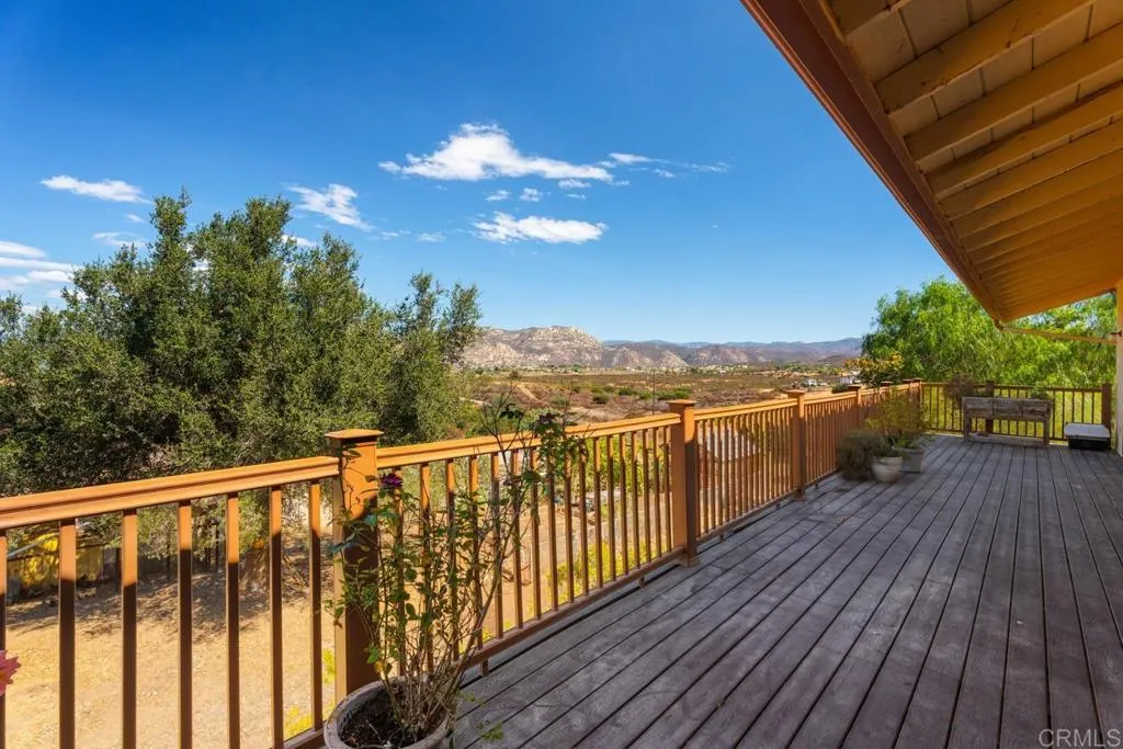 https://cdn.realtyfeed.com/cdn/127/306551614/61ed6aa9ebe7dbd5a59d957172aa69ef.webp