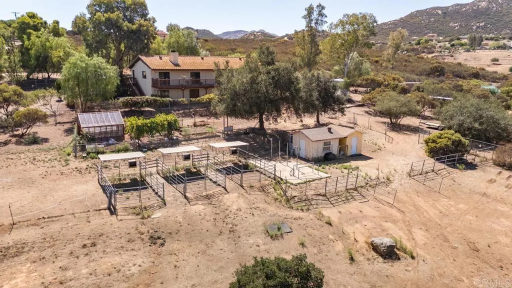 https://cdn.realtyfeed.com/cdn/127/306551614/8b8285758f296180e97a9ea0e6dd8072.webp