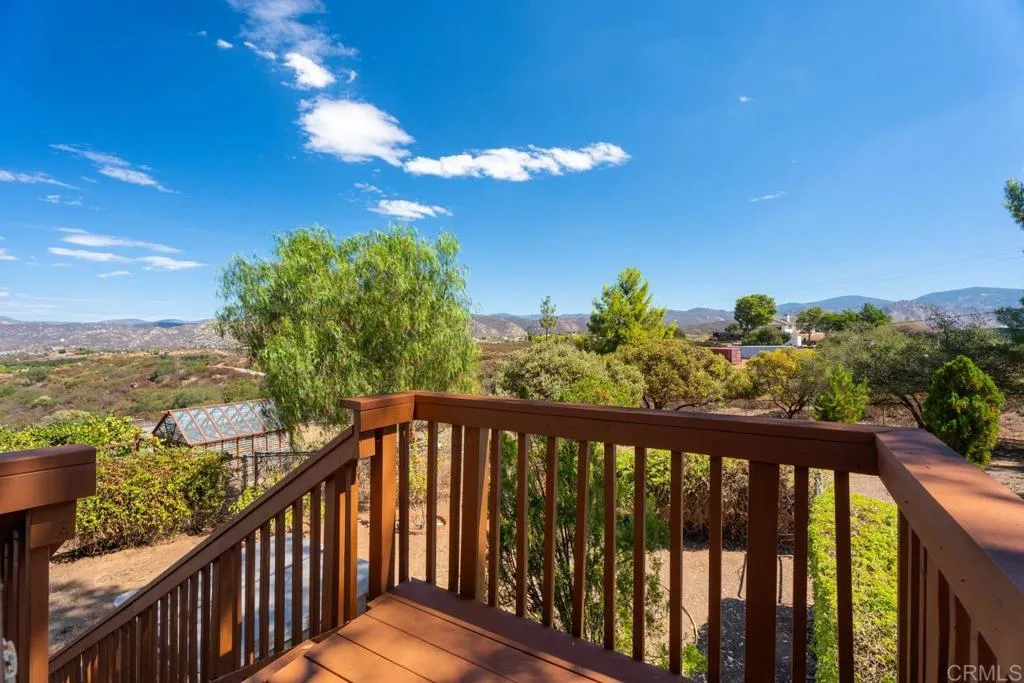 https://cdn.realtyfeed.com/cdn/127/306551614/9d41a6ebcc5d585d06806836f4e68e4d.webp