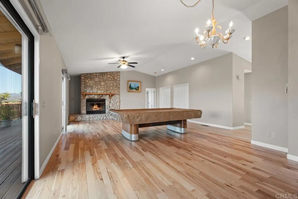 https://cdn.realtyfeed.com/cdn/127/306551614/d1e9c8561482a4a19cfdc14916ab6d0b.webp