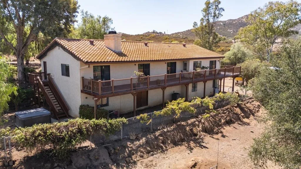 https://cdn.realtyfeed.com/cdn/127/306551614/d1ff9bb25e8c4f1ce47b90460eda4670.webp