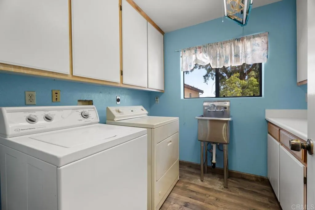 https://cdn.realtyfeed.com/cdn/127/306551614/f6e8167d5104d6dc283ef5fbc36d176b.webp