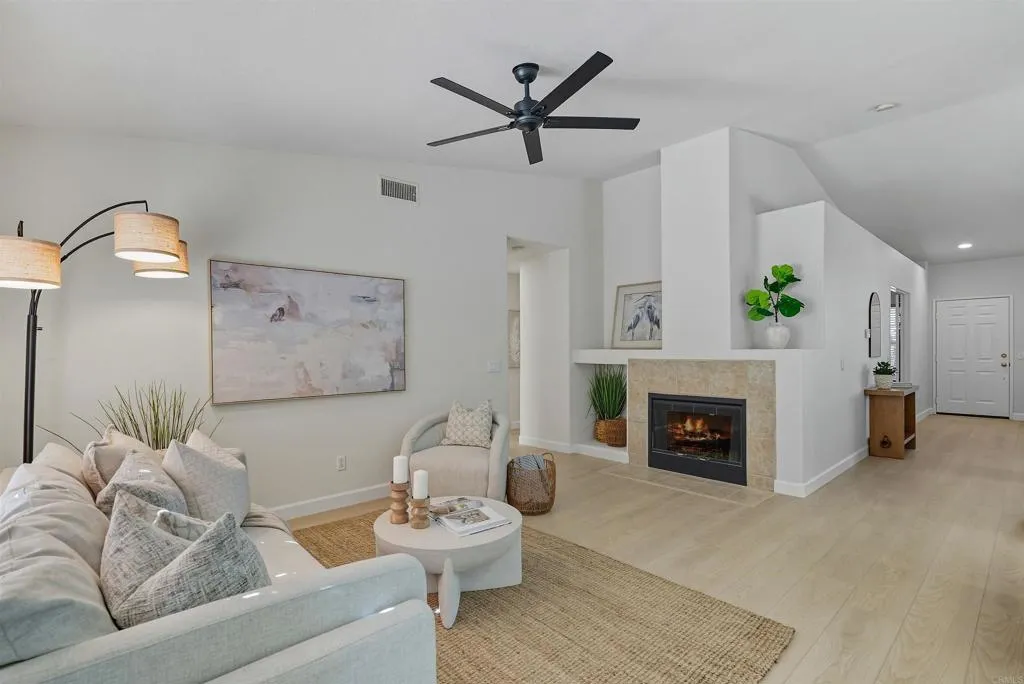 https://cdn.realtyfeed.com/cdn/127/306551615/cdea8b2d598b358aaaebea1c347b2260.webp