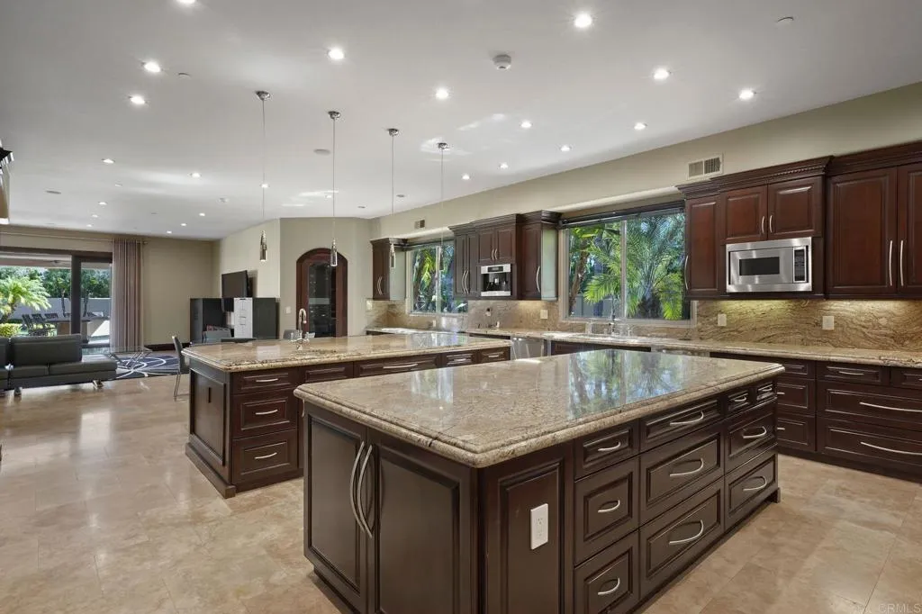 https://cdn.realtyfeed.com/cdn/127/306551618/f08fcae84126a6cba90394465b39820f.webp