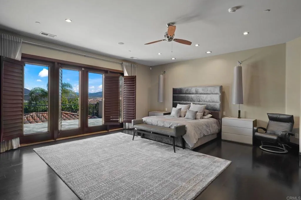 https://cdn.realtyfeed.com/cdn/127/306551618/f54a3a6b92a9cdf7a3ada087267cb3c1.webp