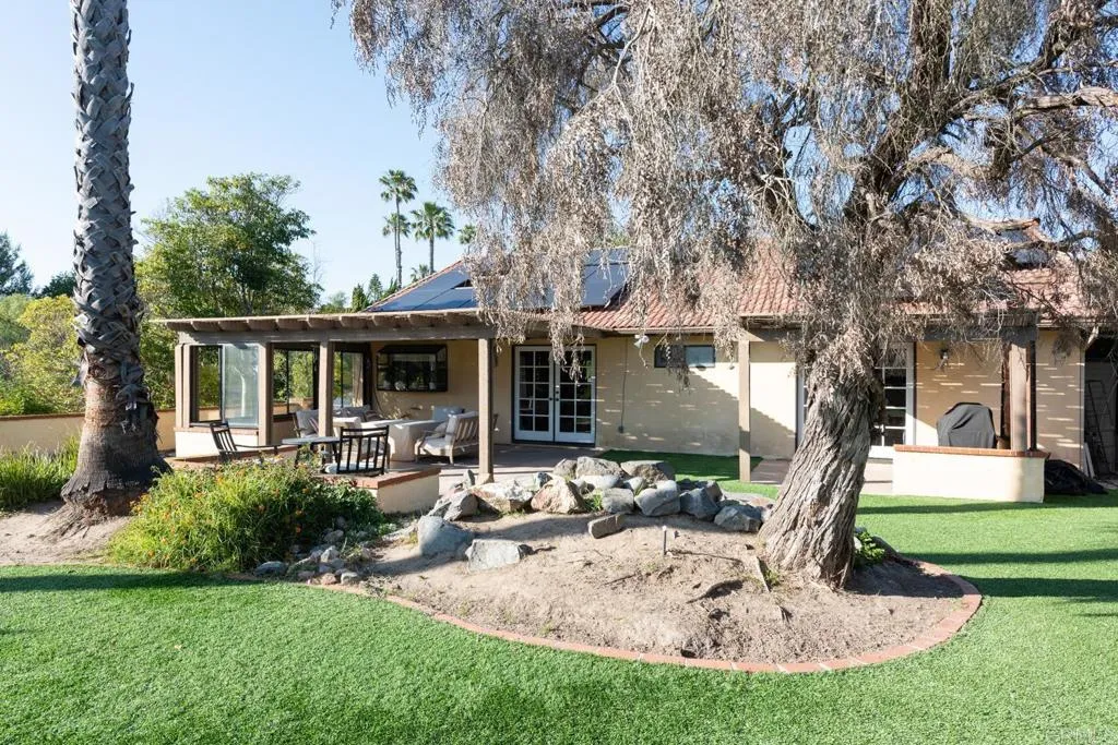 https://cdn.realtyfeed.com/cdn/127/306551619/0906eba94be933876916f01ac417ff3d.webp