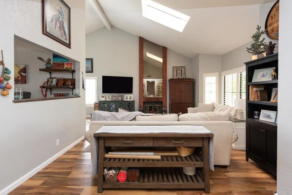 https://cdn.realtyfeed.com/cdn/127/306551619/b568806d24a85c96aeb9d7feccb9435d.webp