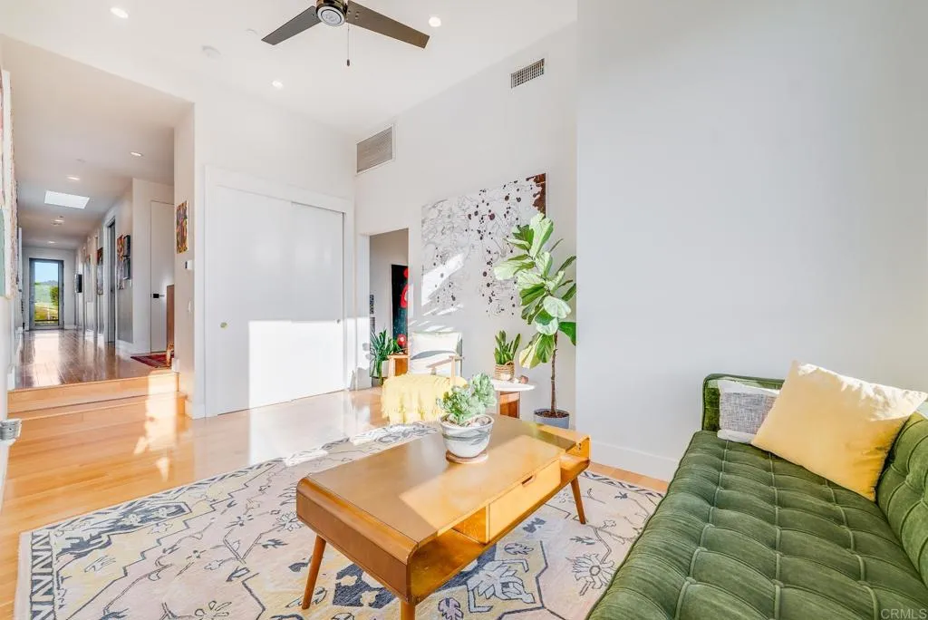 https://cdn.realtyfeed.com/cdn/127/306551620/2aac8cb9903eb1ef36eae79248de7974.webp
