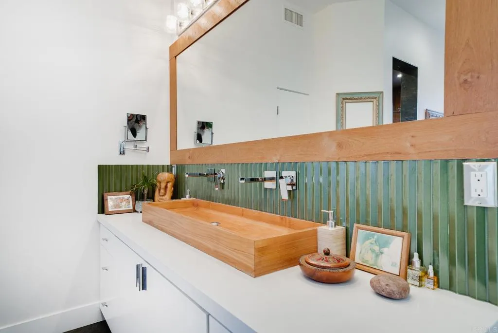 https://cdn.realtyfeed.com/cdn/127/306551620/452ca507f85703843388dfc1ae66856e.webp