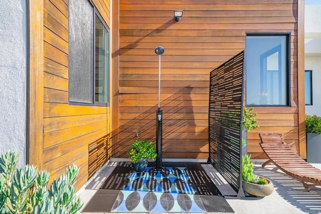 https://cdn.realtyfeed.com/cdn/127/306551620/5ad6a4d2240a1e988800d26cd3b4570d.webp