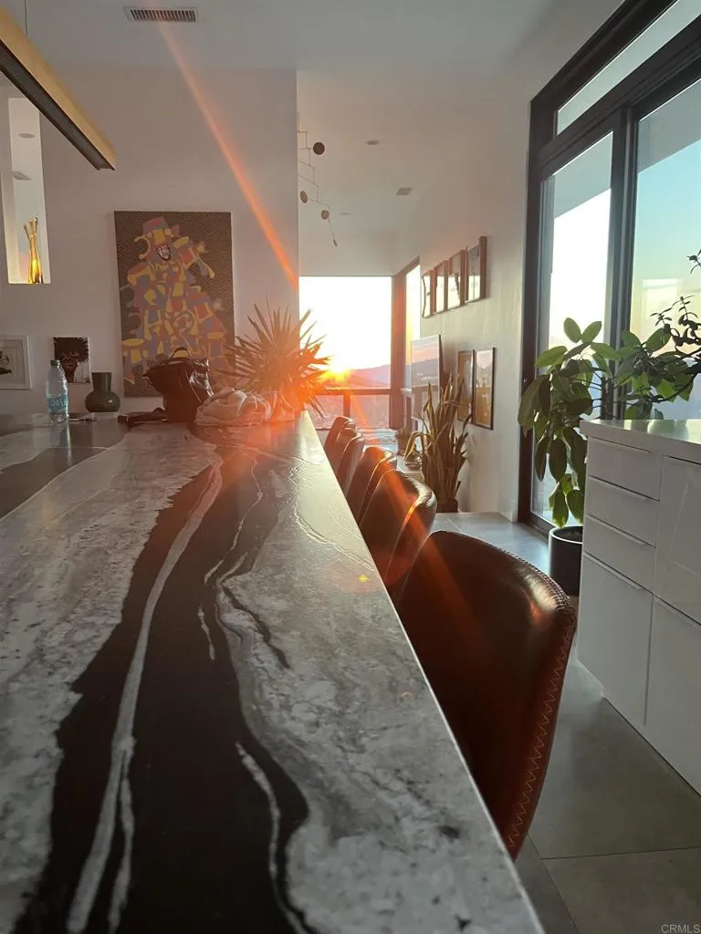https://cdn.realtyfeed.com/cdn/127/306551620/6de1952d62c4ca1c9d117b161635ebe0.webp