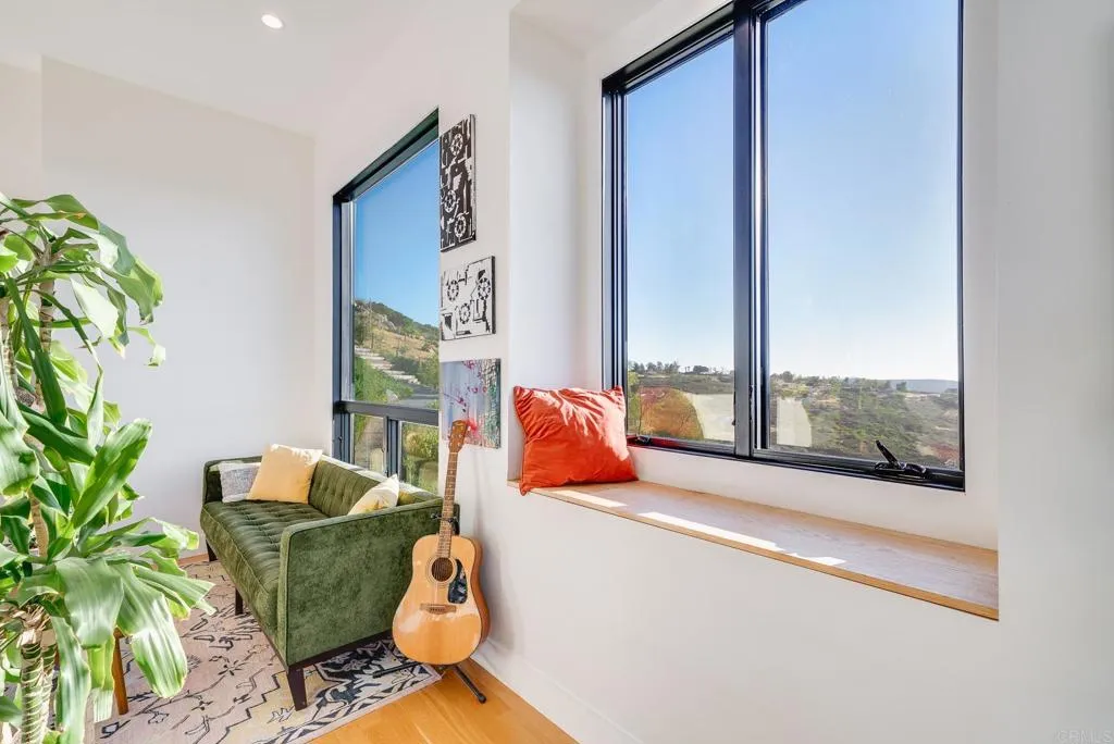 https://cdn.realtyfeed.com/cdn/127/306551620/6e6f70c3340629da3cc78b861af5b818.webp