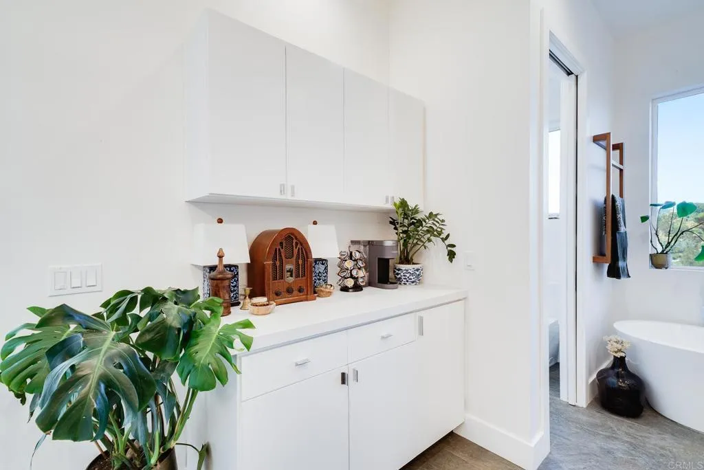 https://cdn.realtyfeed.com/cdn/127/306551620/ca9594f629853d3d2c20e433d883abf8.webp