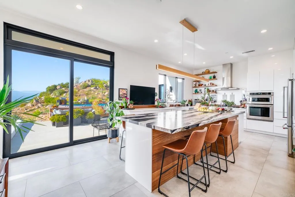 https://cdn.realtyfeed.com/cdn/127/306551620/dc72c6fc76b93c3843bad55b1de127ee.webp