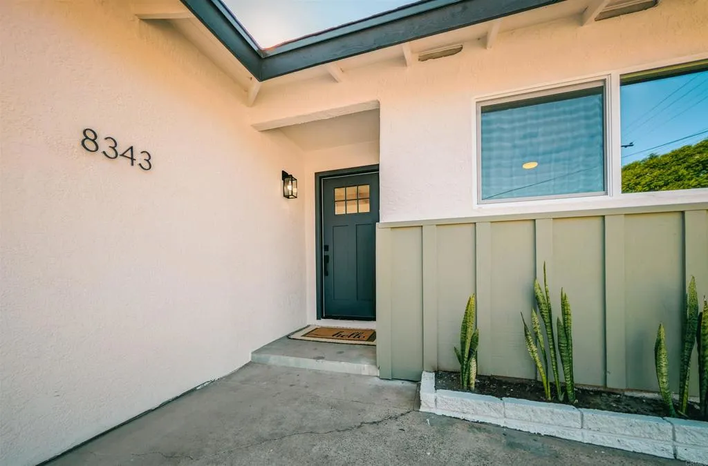 https://cdn.realtyfeed.com/cdn/127/306551656/52fab868edf8ae30ba538273b8ebb106.webp