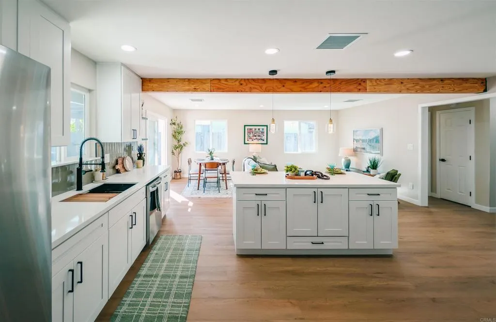 https://cdn.realtyfeed.com/cdn/127/306551656/5a73b78baada4f82921e4074f768d436.webp