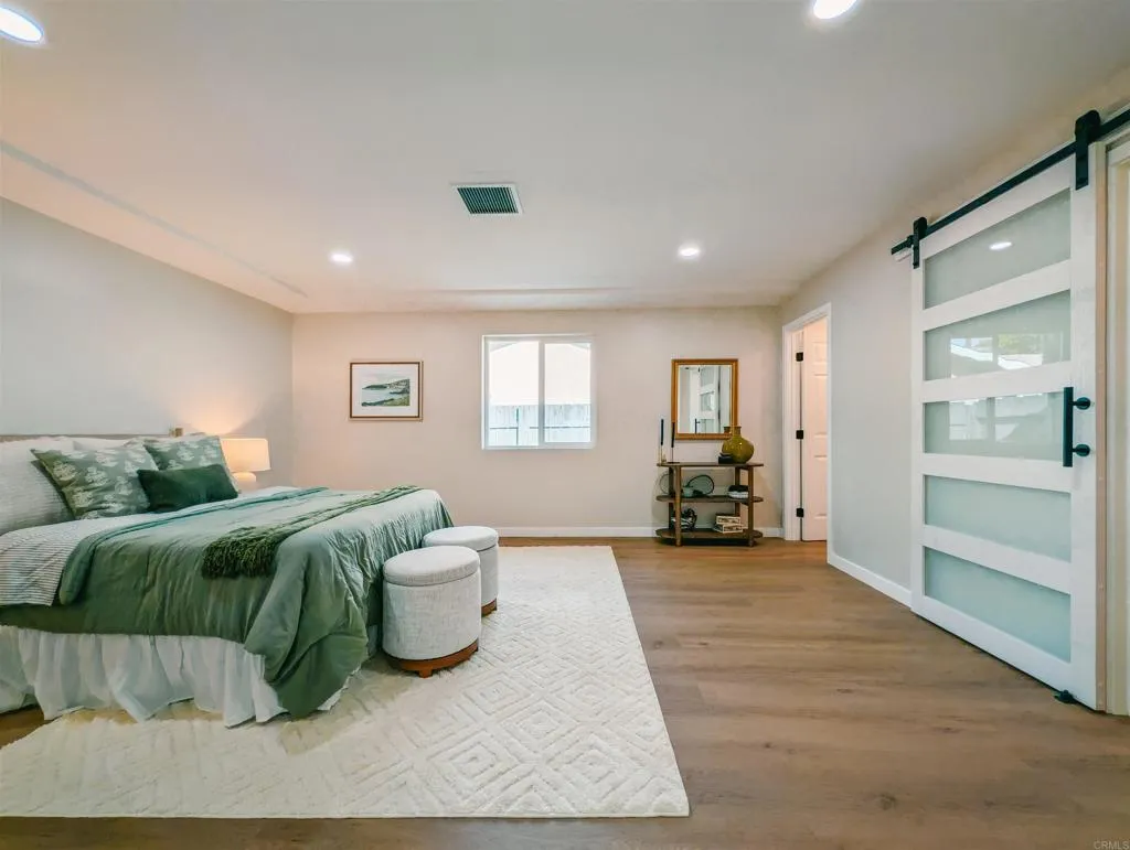 https://cdn.realtyfeed.com/cdn/127/306551656/5c583bc9b70e44e510c56529ce209d3d.webp