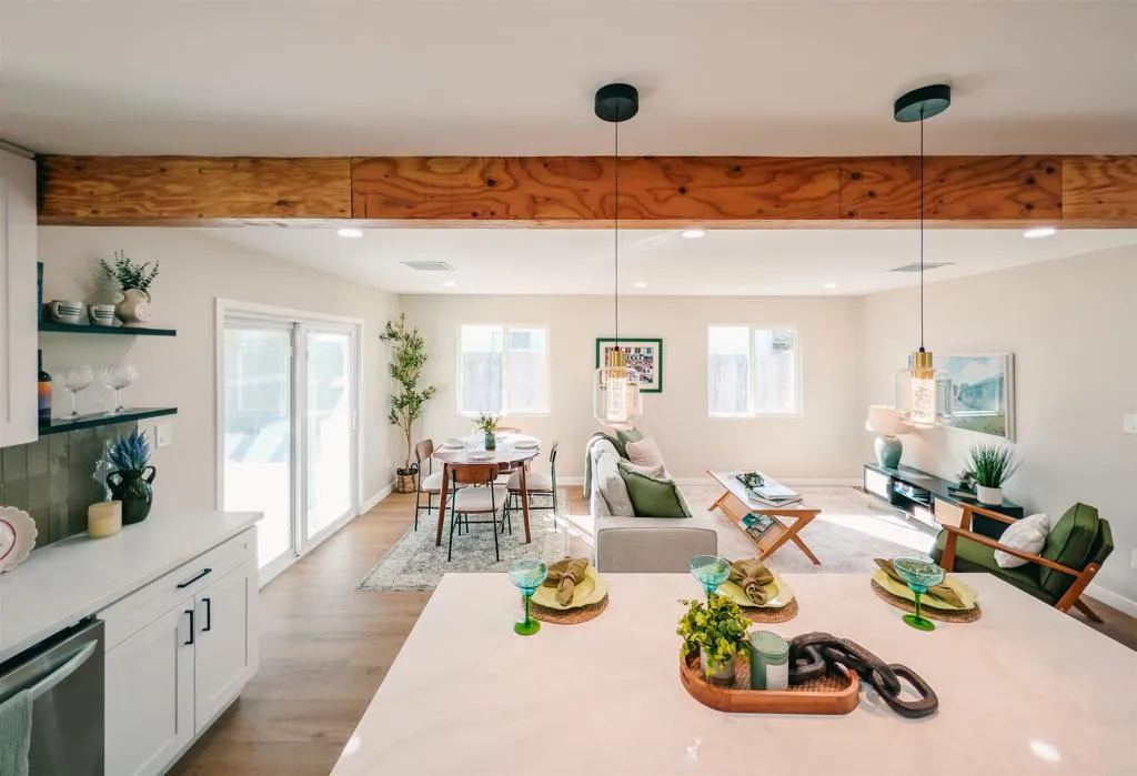 https://cdn.realtyfeed.com/cdn/127/306551656/a9eaec7b2a53e16247127f43a22f49c0.webp