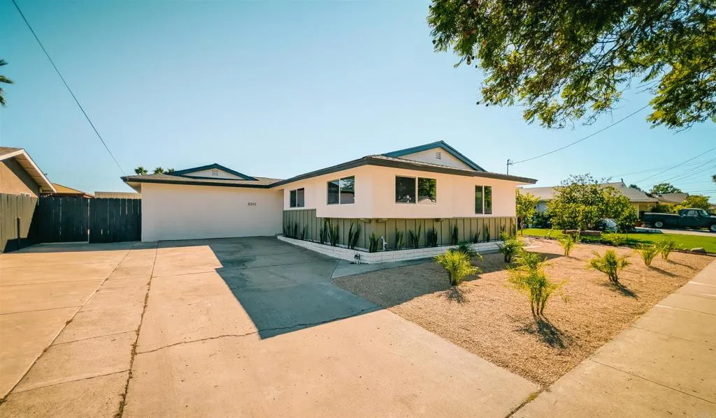 https://cdn.realtyfeed.com/cdn/127/306551656/ece87c0d6ef205680a2ca8b8d258fed5.webp