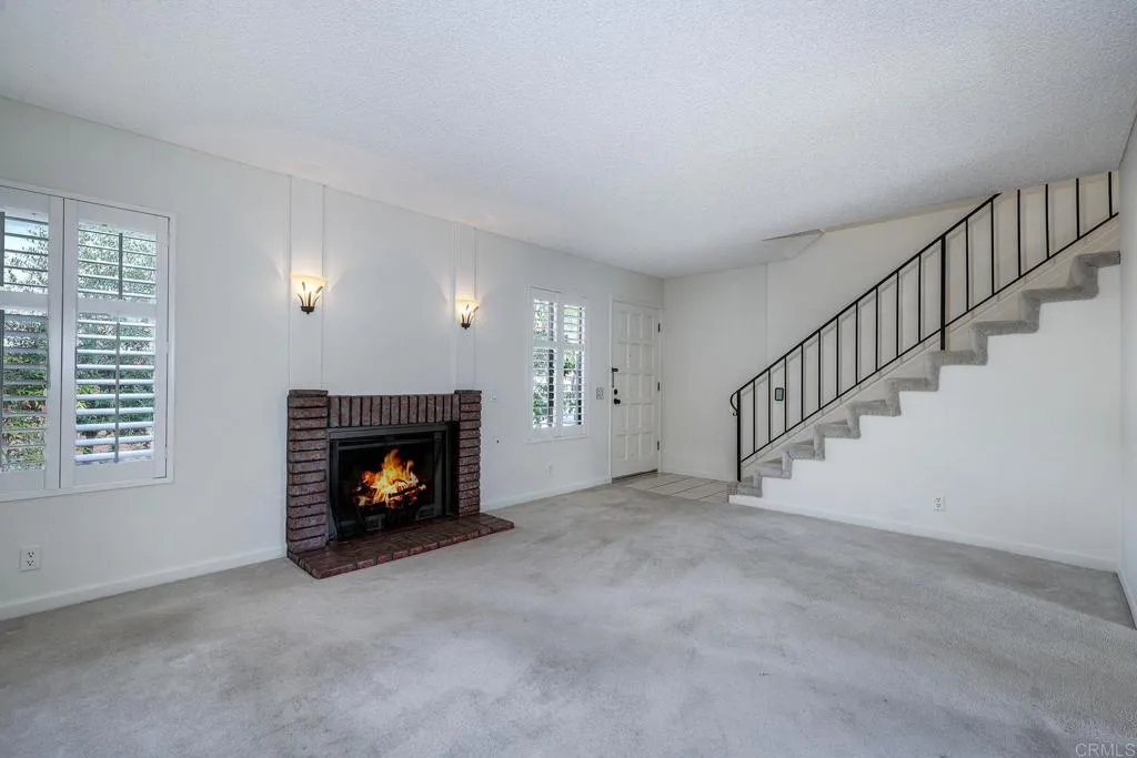 https://cdn.realtyfeed.com/cdn/127/306551667/2f2ca652a6f61671e7695a4c29fe64bc.webp
