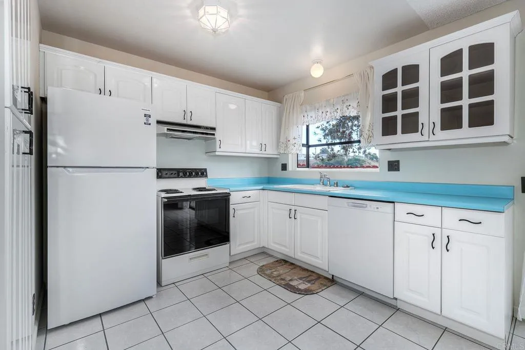 https://cdn.realtyfeed.com/cdn/127/306551667/861961064bb0e6f616618925413dbc34.webp