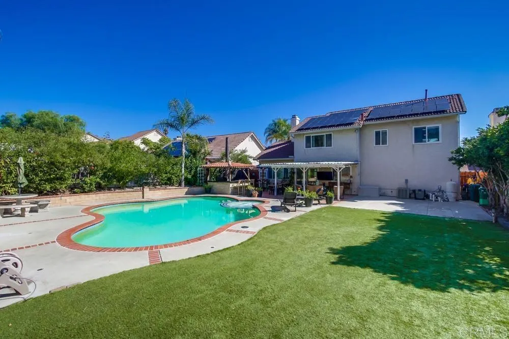https://cdn.realtyfeed.com/cdn/127/306551730/1adb9bcd705ae09a1085aff00d1e2f07.webp