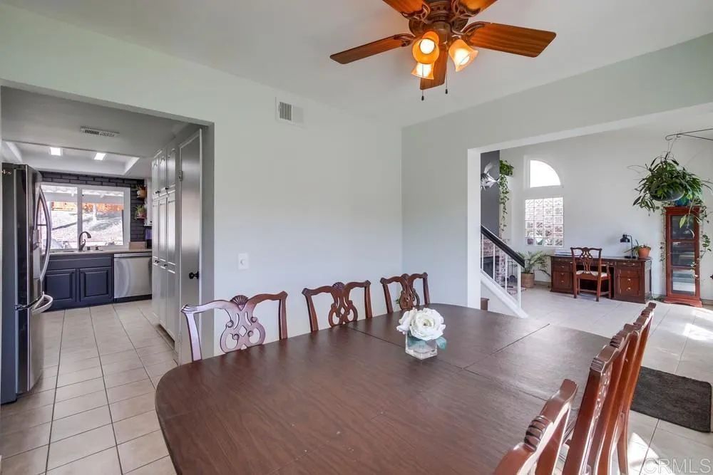 https://cdn.realtyfeed.com/cdn/127/306551730/548a9fc60b66461457035fd66869c400.webp