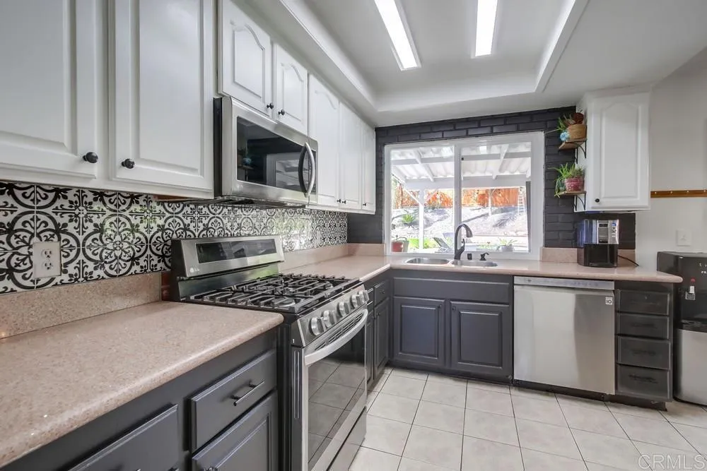 https://cdn.realtyfeed.com/cdn/127/306551730/a0a7651161b8f4e58fe9bf30e2149447.webp
