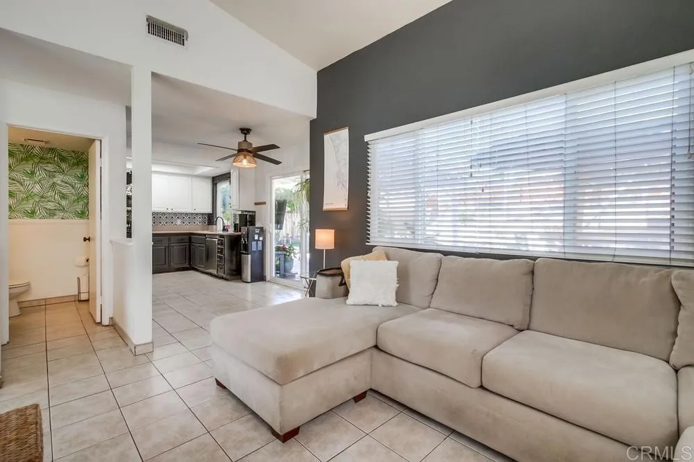 https://cdn.realtyfeed.com/cdn/127/306551730/c63a055e0c2a84a8614ddf36a585f33c.webp