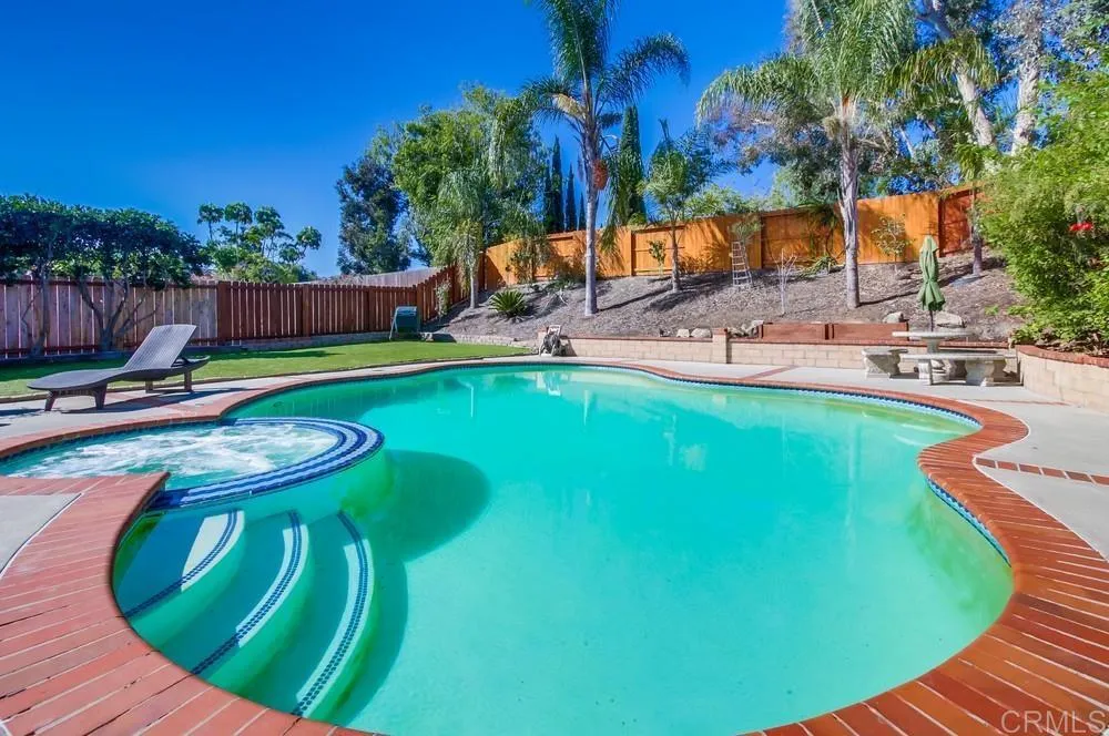 https://cdn.realtyfeed.com/cdn/127/306551730/feeb60f4692a483d6b68b0bd1f97fac4.webp