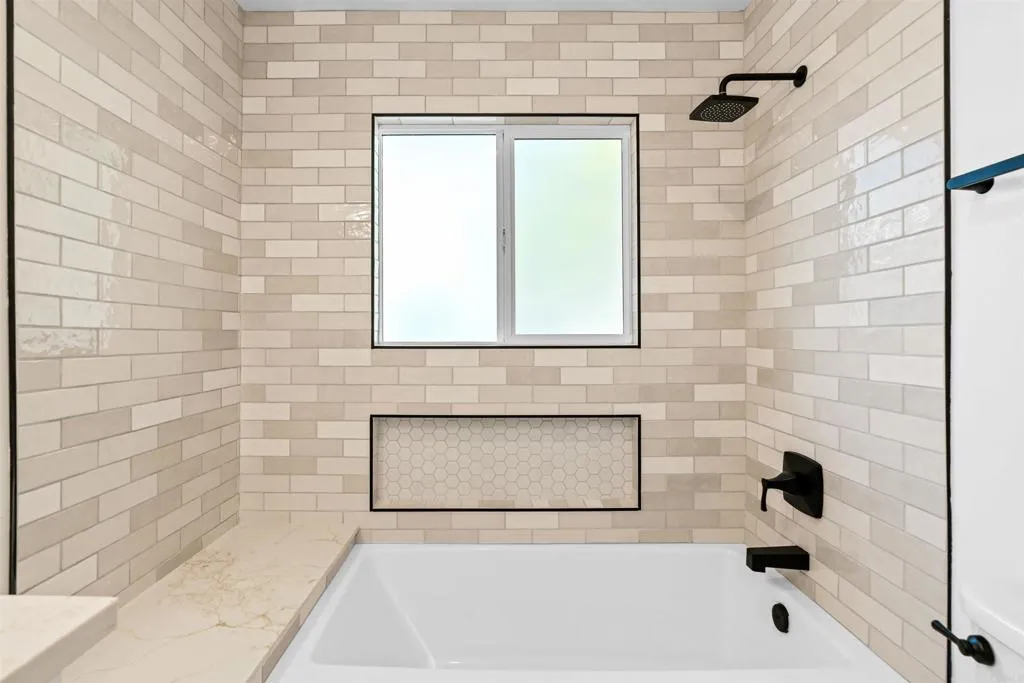 https://cdn.realtyfeed.com/cdn/127/306551798/81d6c55e3f108d171c65dc29f9894e19.webp