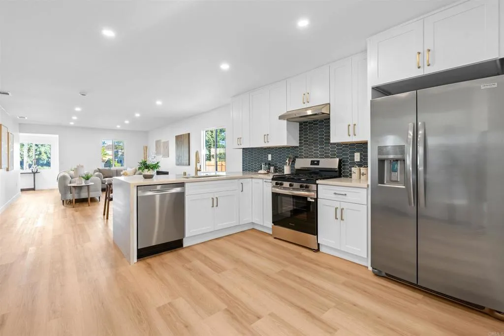 https://cdn.realtyfeed.com/cdn/127/306551798/8bd4926310151a5396faa76c225ebb5c.webp