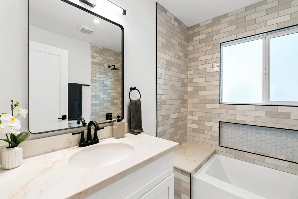 https://cdn.realtyfeed.com/cdn/127/306551798/f4c2990b86f51b0f6a2bb48fea9ac435.webp