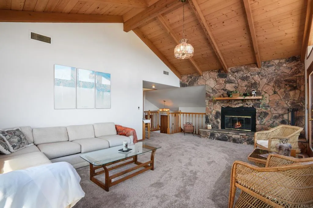 https://cdn.realtyfeed.com/cdn/127/306551836/8282adc3d2e30816f0bd20f308d5e313.webp