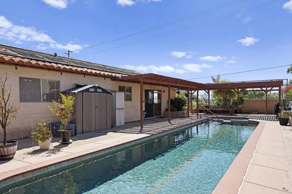 https://cdn.realtyfeed.com/cdn/127/306551851/30e7f867afe985944865bce23e220ce6.webp