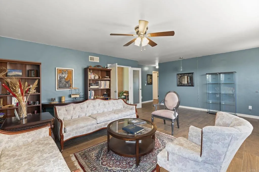 https://cdn.realtyfeed.com/cdn/127/306551851/d8433a1c0422dbec8fb6767550931dc5.webp