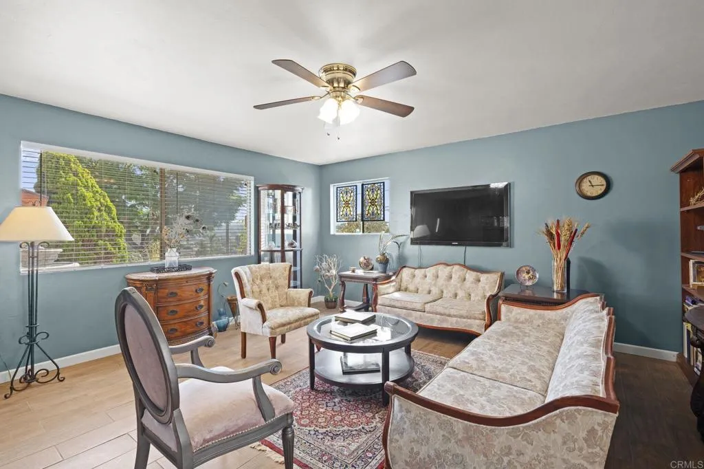 https://cdn.realtyfeed.com/cdn/127/306551851/f71078ffc13fbc3d6c795d39c53e5d22.webp
