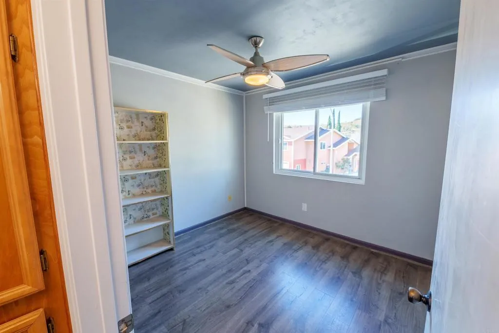 https://cdn.realtyfeed.com/cdn/127/306551903/30f5244b7f031d28adf84602abb068b0.webp