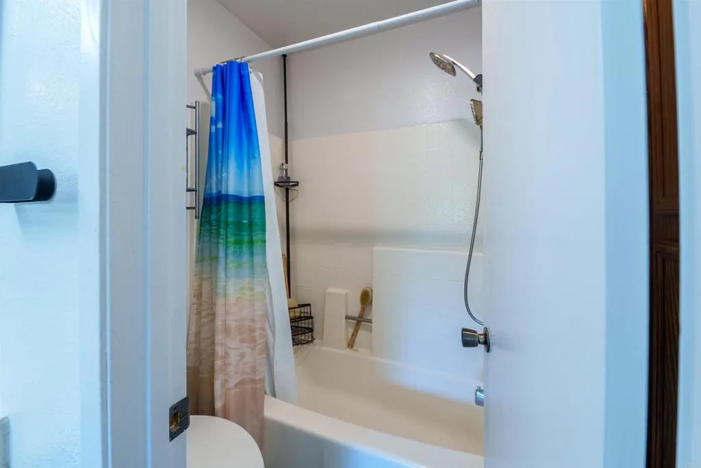 https://cdn.realtyfeed.com/cdn/127/306551903/663e95b738b3831bfe00bf1b6b5ae632.webp
