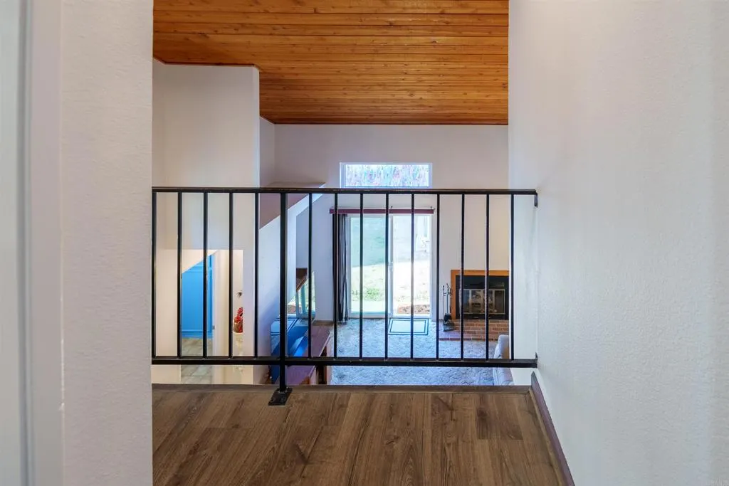 https://cdn.realtyfeed.com/cdn/127/306551903/c5e2855da363f2a6b5bc0a9868610b9d.webp