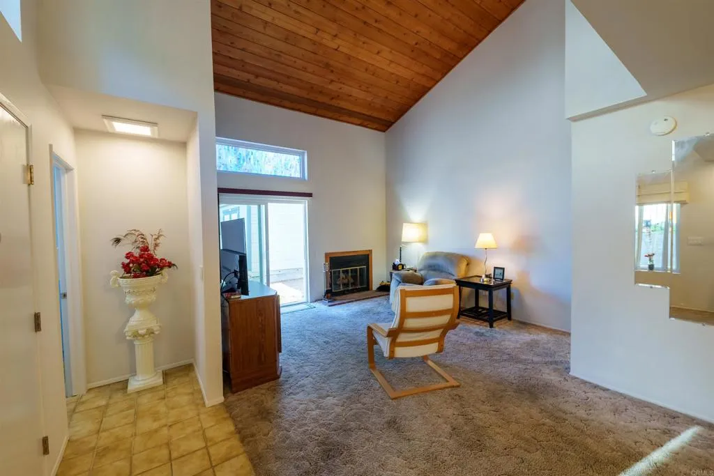 https://cdn.realtyfeed.com/cdn/127/306551903/ff016fb1e3a7c938b37adcdd46d31c80.webp